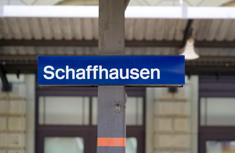Stadt Schaffhausen: 16-jährige Fussgängerin bei Kollision verletzt
